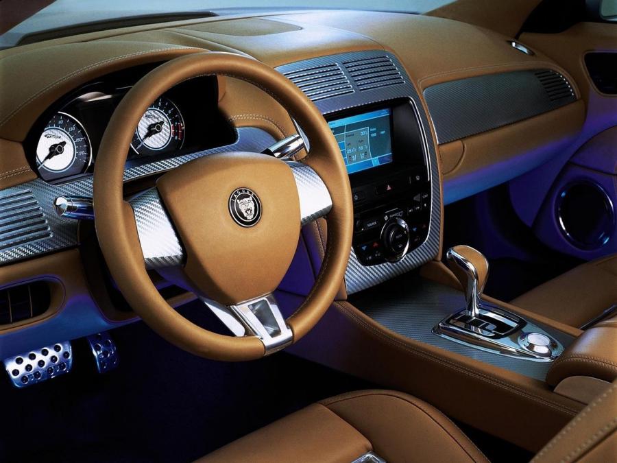  Jaguar Advanced Lightweight Coupe Concept 2005 года  (фото 3 из 10)